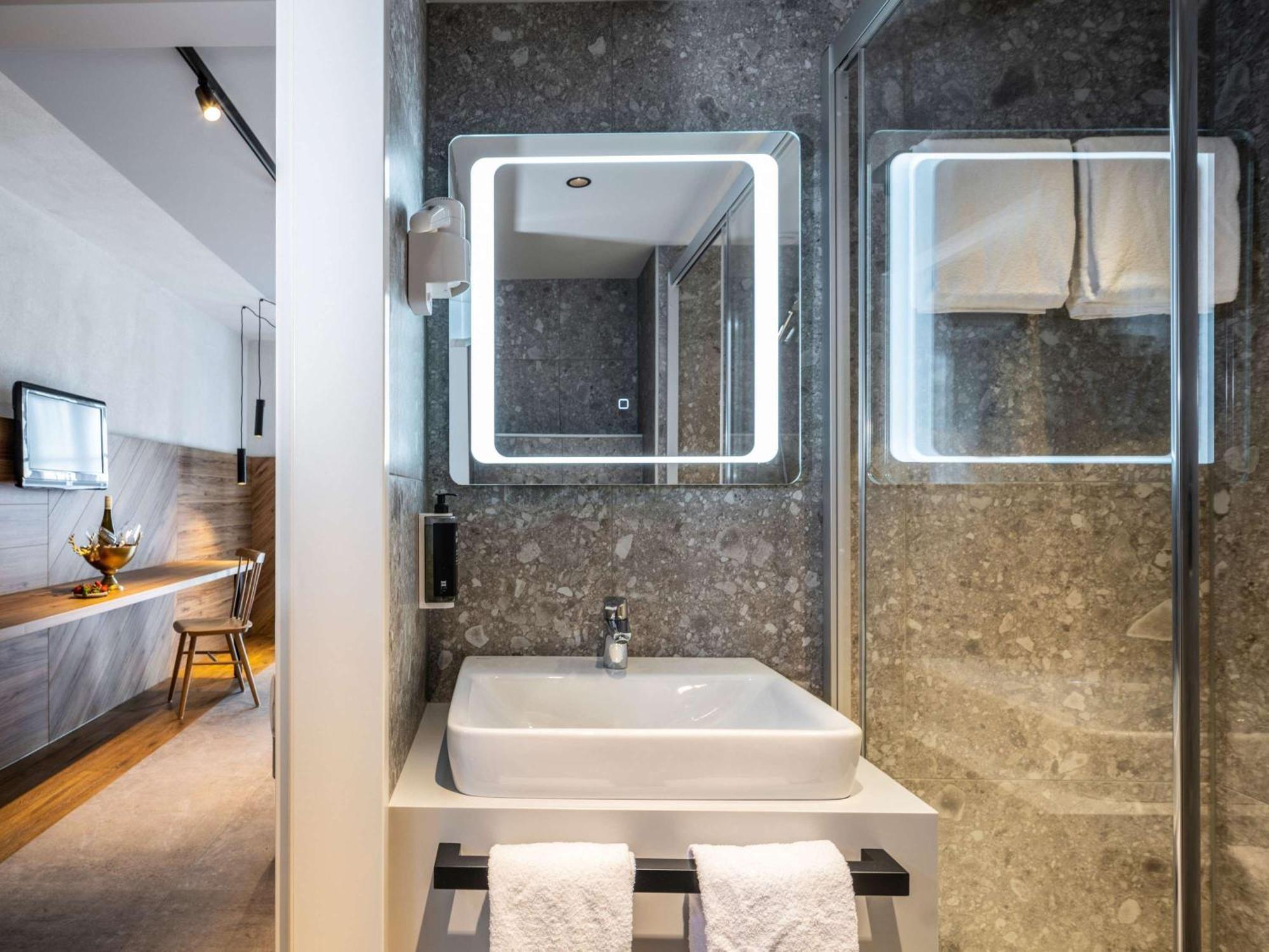 Ibis Styles Graz Messe Hotell Exteriör bild